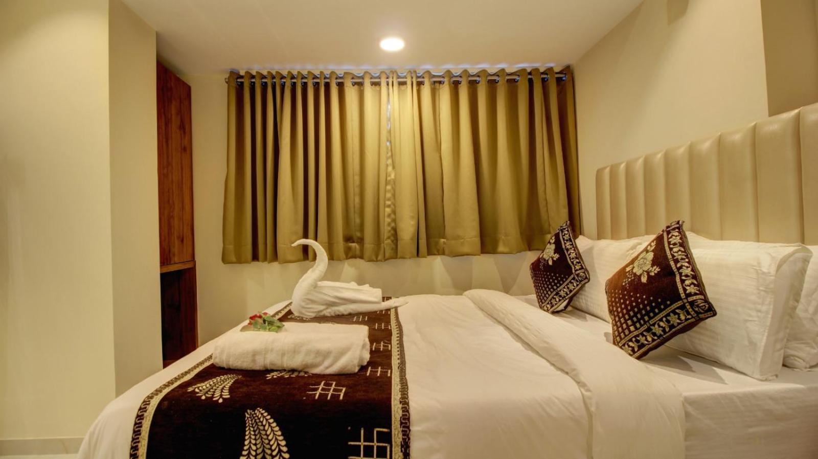 Hotel Sapphire Inn Residency Thane Esterno foto