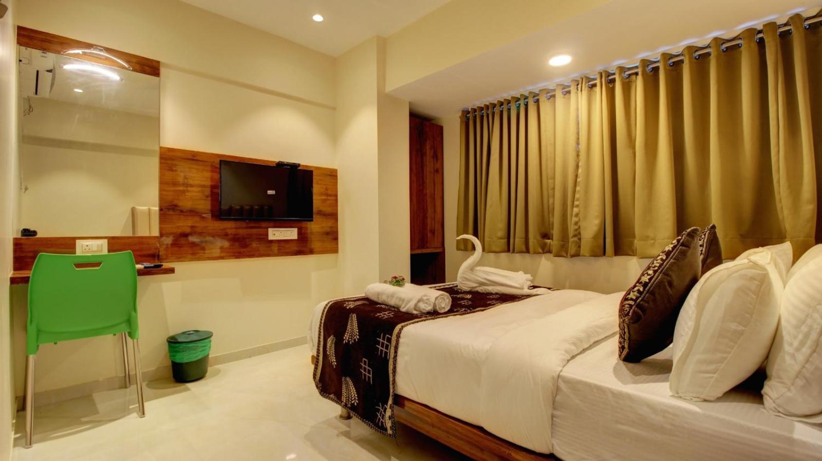 Hotel Sapphire Inn Residency Thane Esterno foto