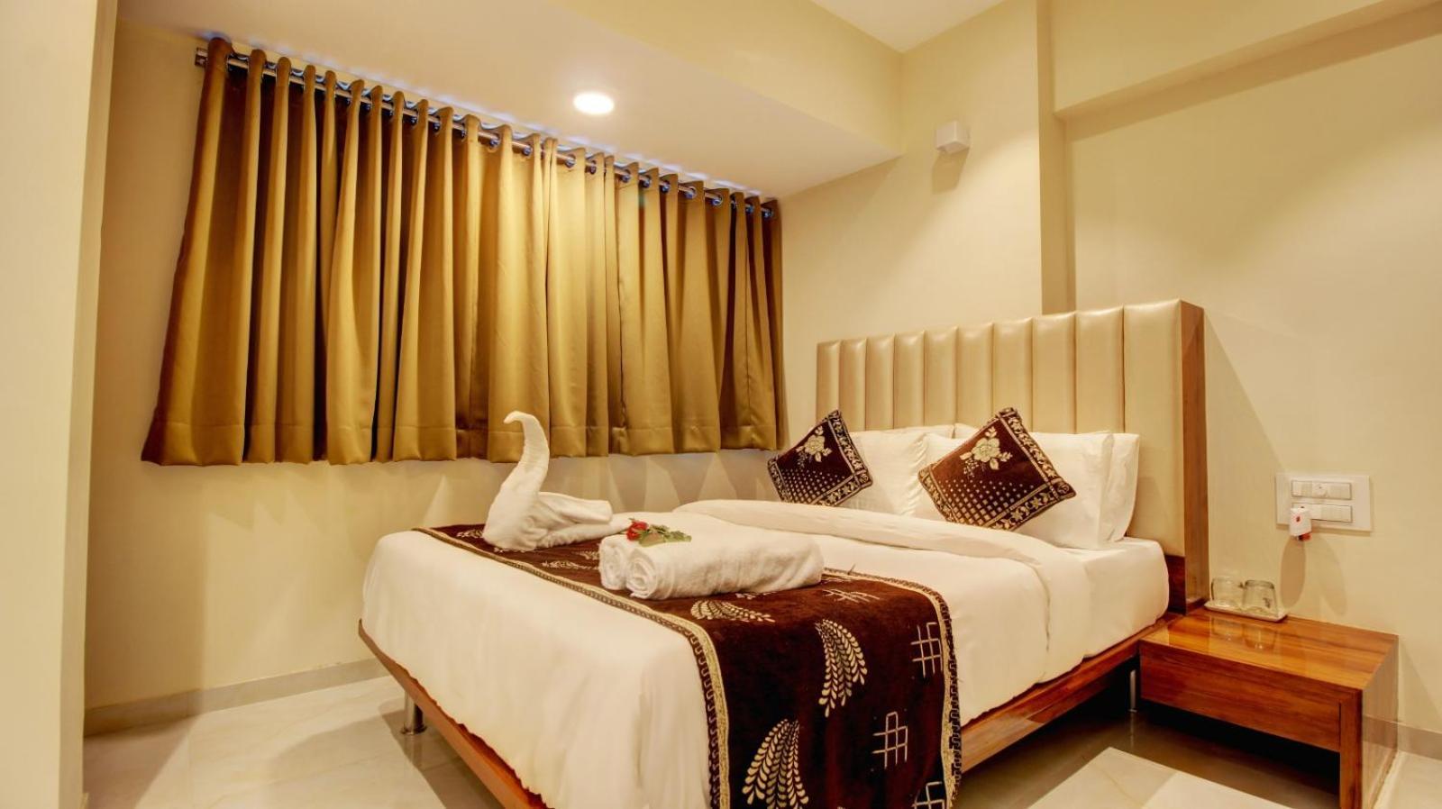 Hotel Sapphire Inn Residency Thane Esterno foto