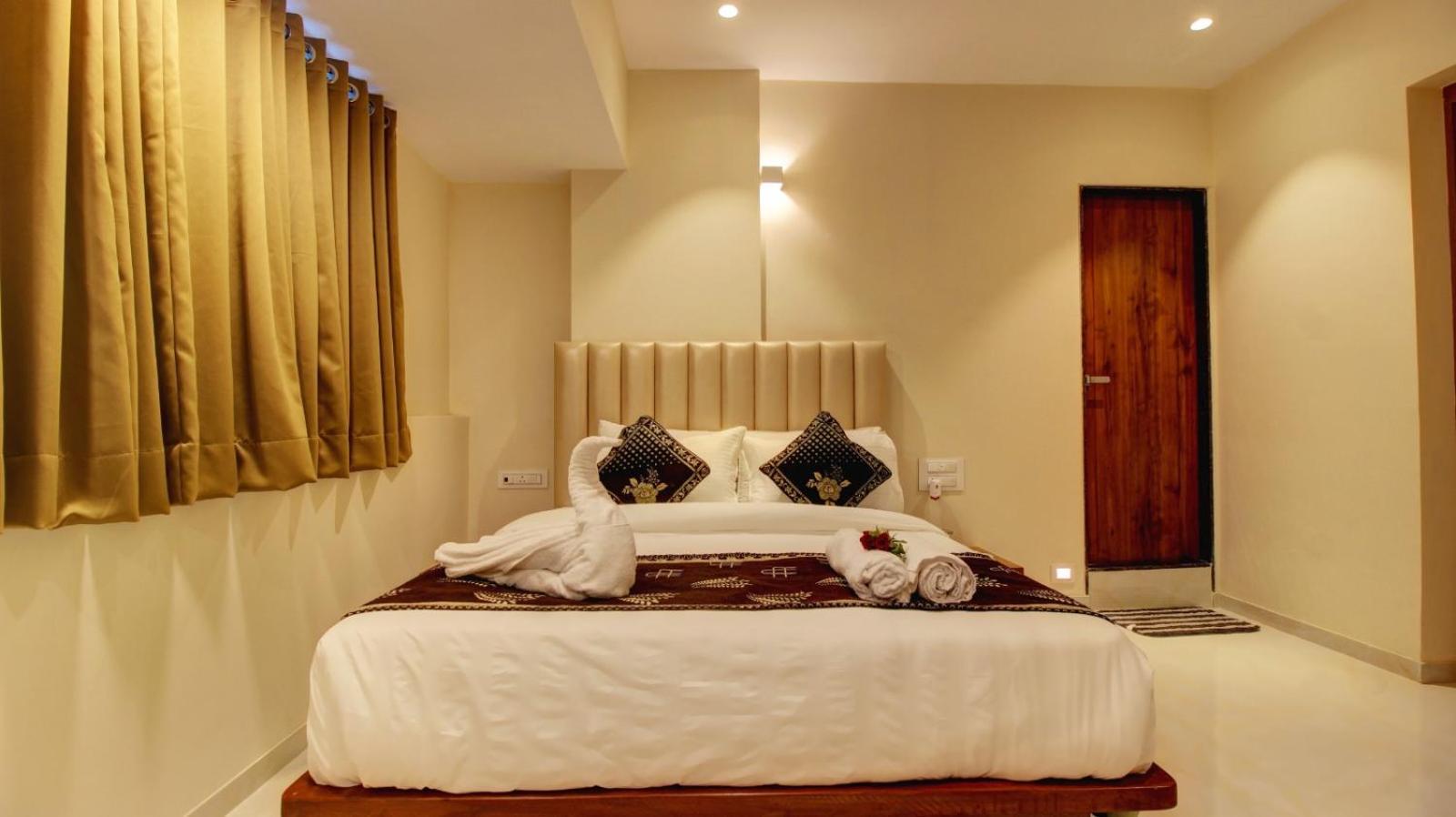 Hotel Sapphire Inn Residency Thane Esterno foto