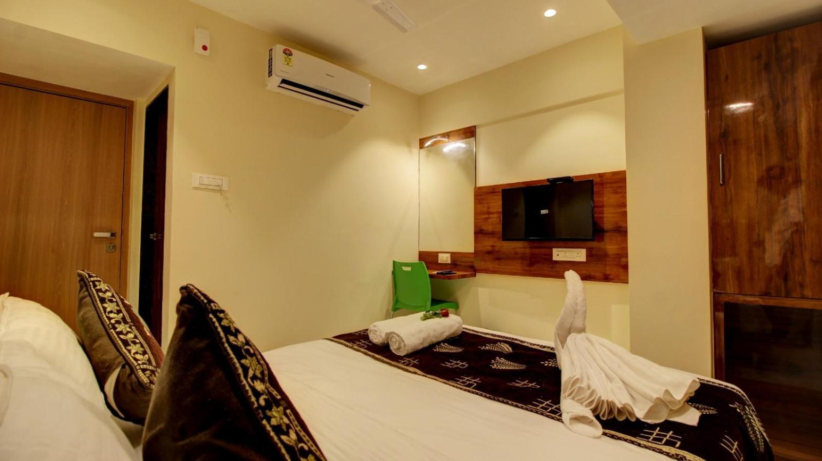 Hotel Sapphire Inn Residency Thane Esterno foto